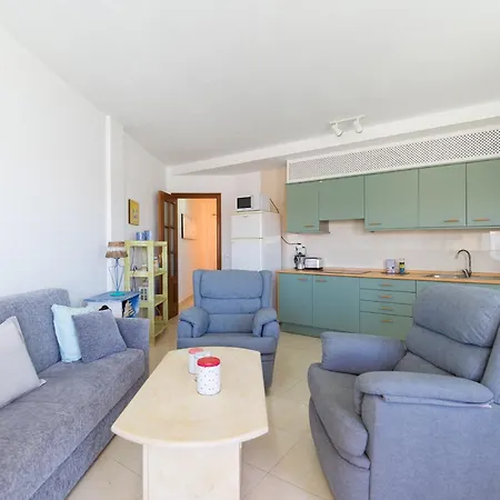 Homeforguest Apartamento Con Terraza En El Puerto De Apartment *