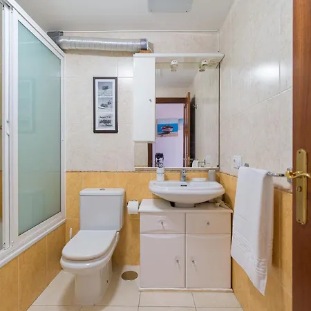 Homeforguest Apartamento Con Terraza En El Puerto De Apartment *