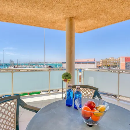 Homeforguest Apartamento Con Terraza En El Puerto De Apartment *